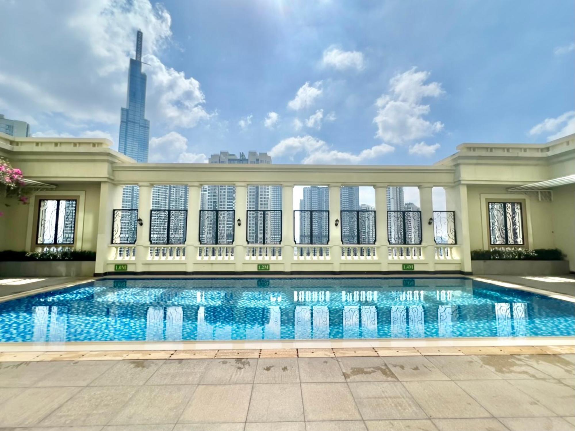 הו צ'י מין סיטי Diny Aparthotel - Rooftop Pool - The Manor 2 מראה חיצוני תמונה